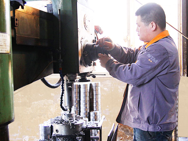 錨具質(zhì)檢過程